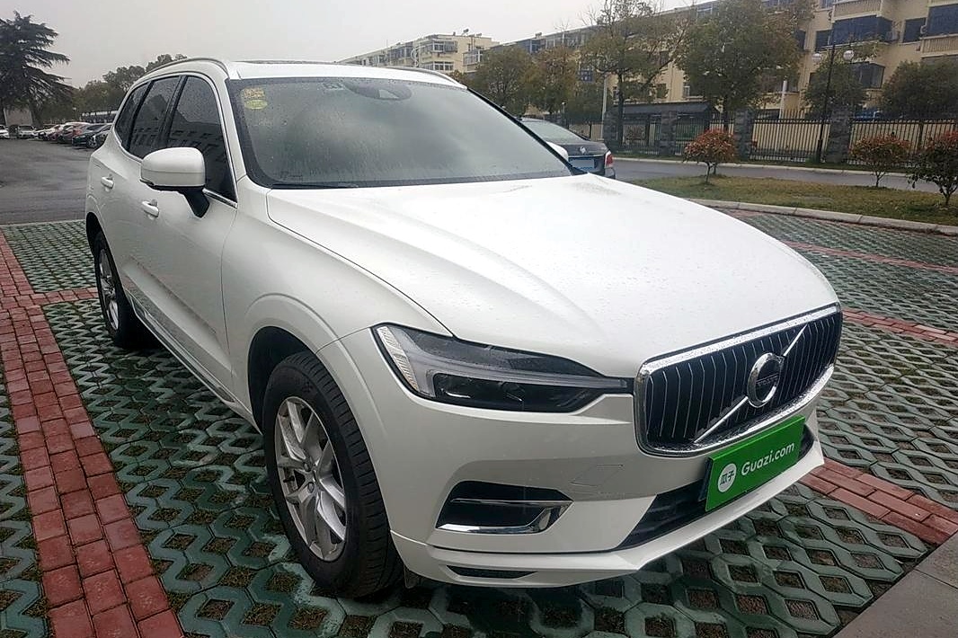 沃尔沃xc60 2021款 t5 四驱智逸豪华版