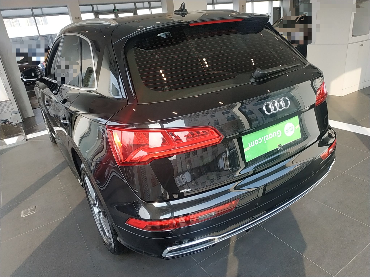 奥迪q5l 40tfsi 2018款 2.0t 自动 荣享时尚型 (国Ⅴ)