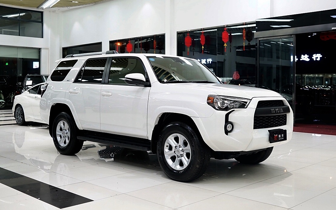 丰田4runner 2018款 4runner 超霸4.0l sr5天窗加版平行进口 基本信息