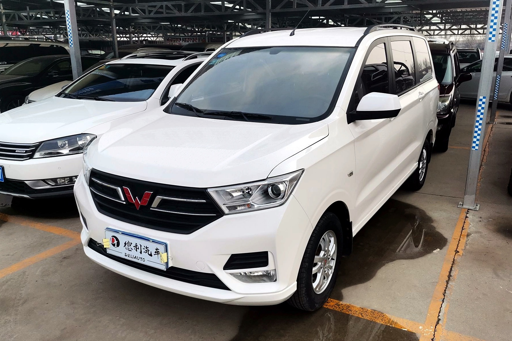 五菱宏光 2019款 1.5l s舒适型国vi lar 基本信息