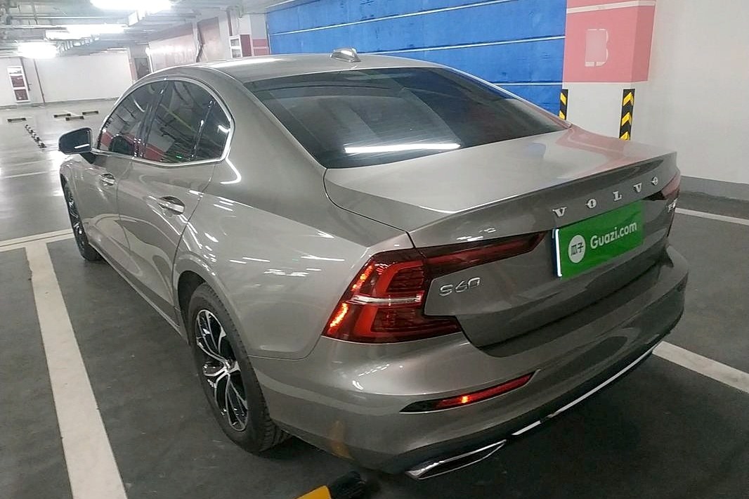 2021款沃尔沃s60,2021款沃尔沃s90 沃尔沃s60 2021款 t4 智逸豪华版