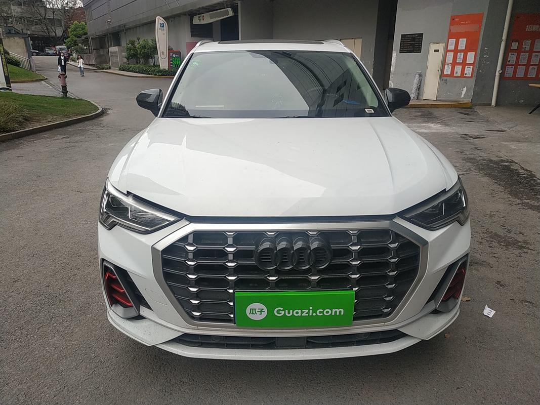 奥迪q3 2019款 40 tfsi 时尚动感型
