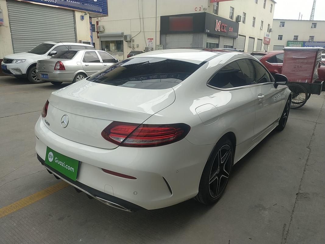 奔驰c级 2019款 c 260 轿跑车(进口)
