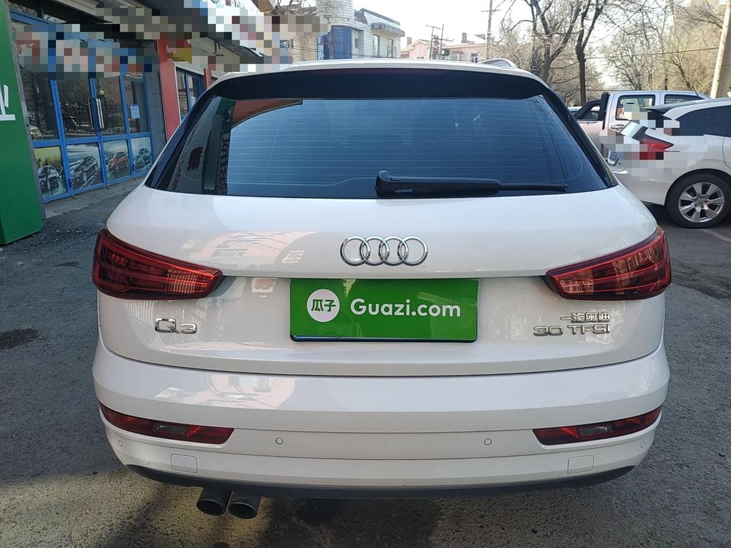 奥迪q3 2017款 30 tfsi 时尚型