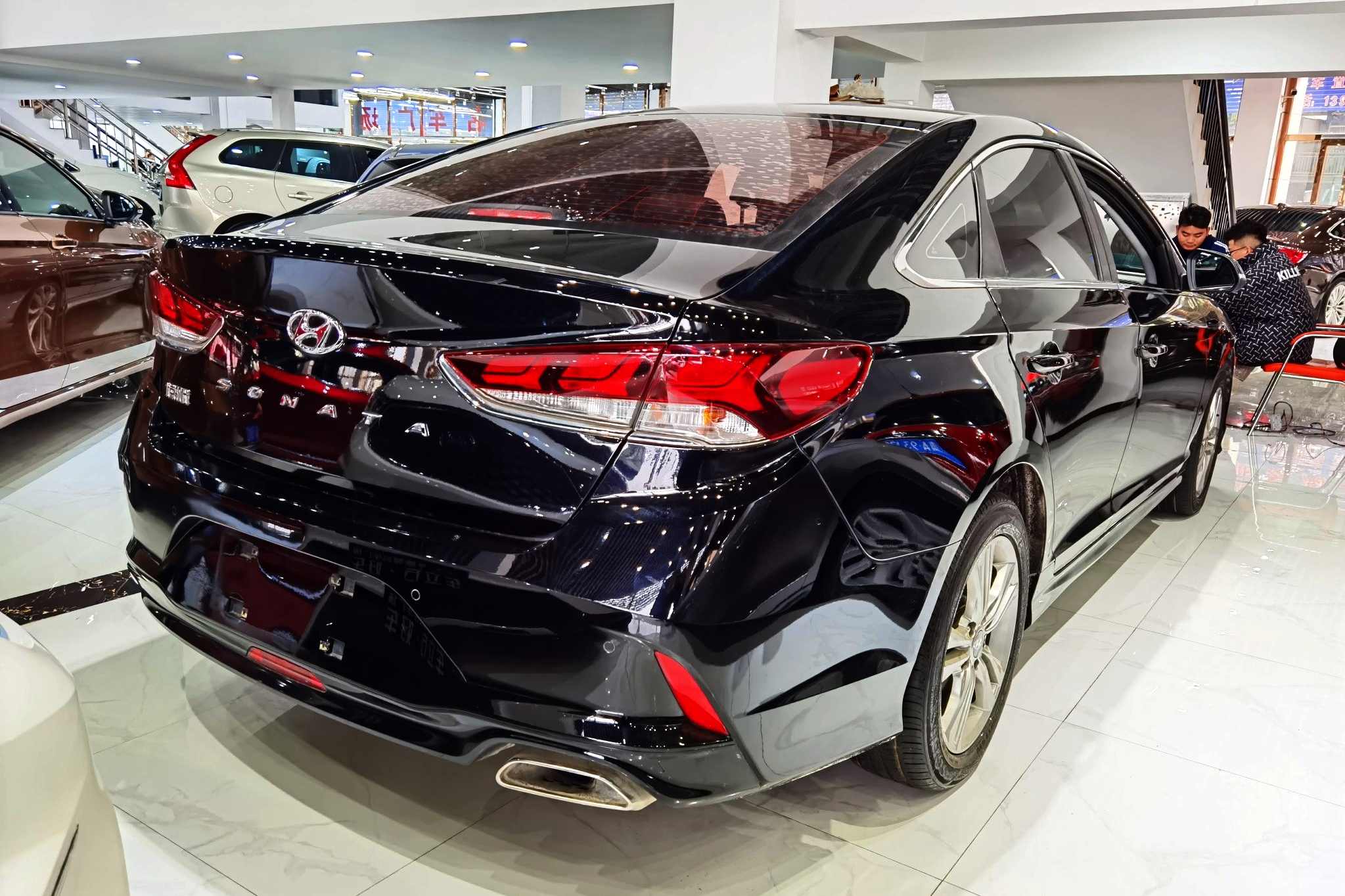 现代 索纳塔九 2018款 2.0t gls智能型