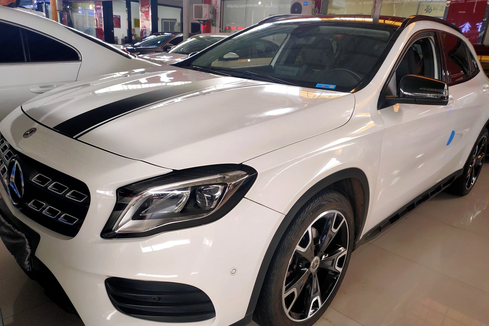 奔驰gla级 2018款 gla 220 4matic 运动型