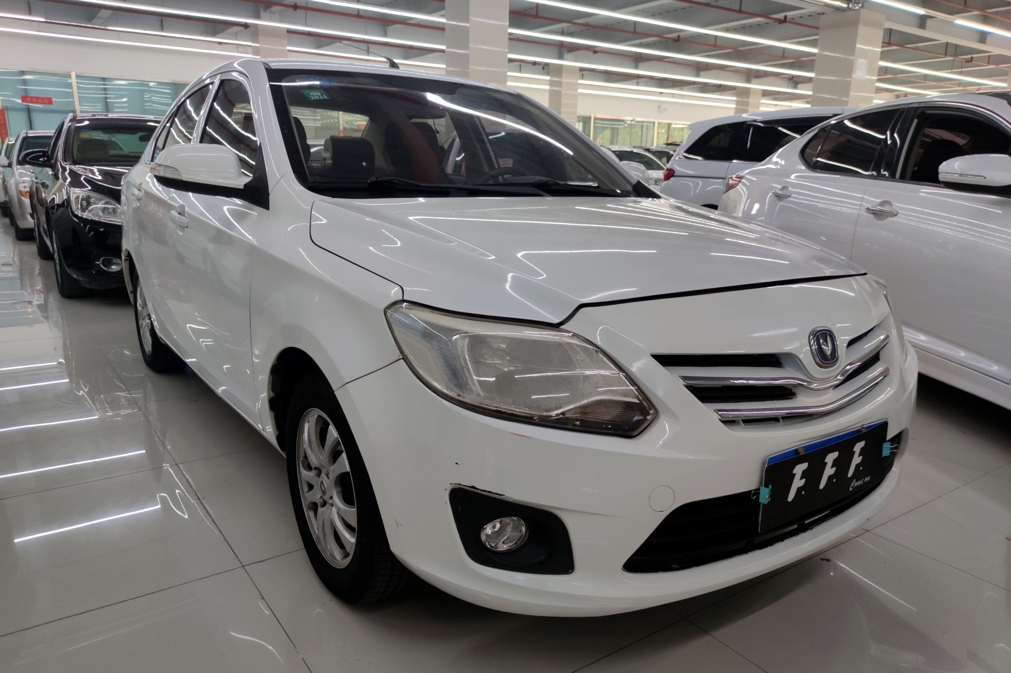 长安 悦翔v3 2012款 1.3l 手动舒适型 国iv