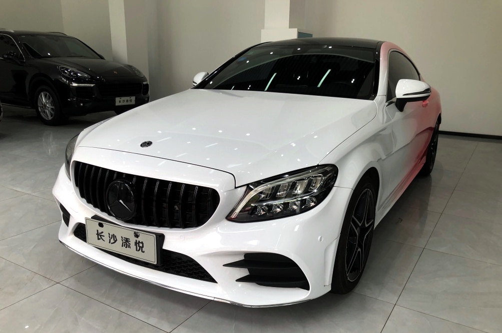 奔驰c级 2019款 c 260 轿跑车(进口)