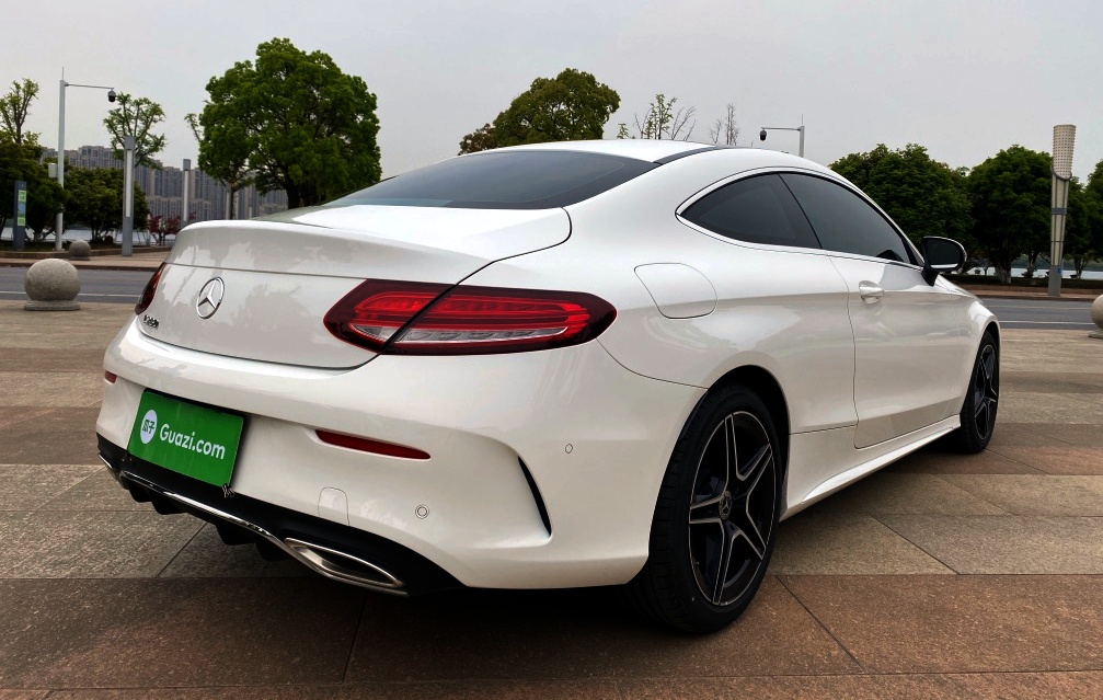 奔驰c级 2021款 c 260 轿跑车(进口) 基本信息