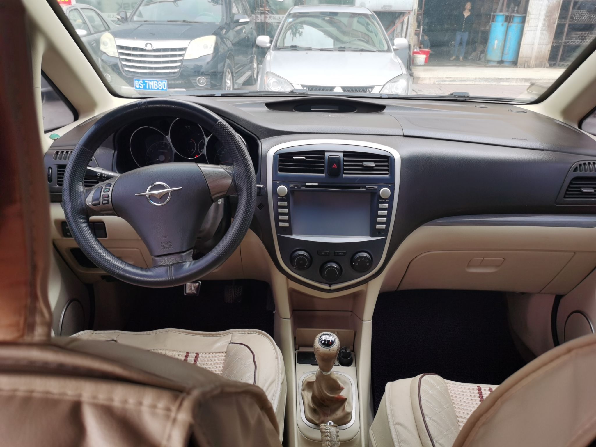 海马 普力马 2013款 1.6l 手动7座进取版