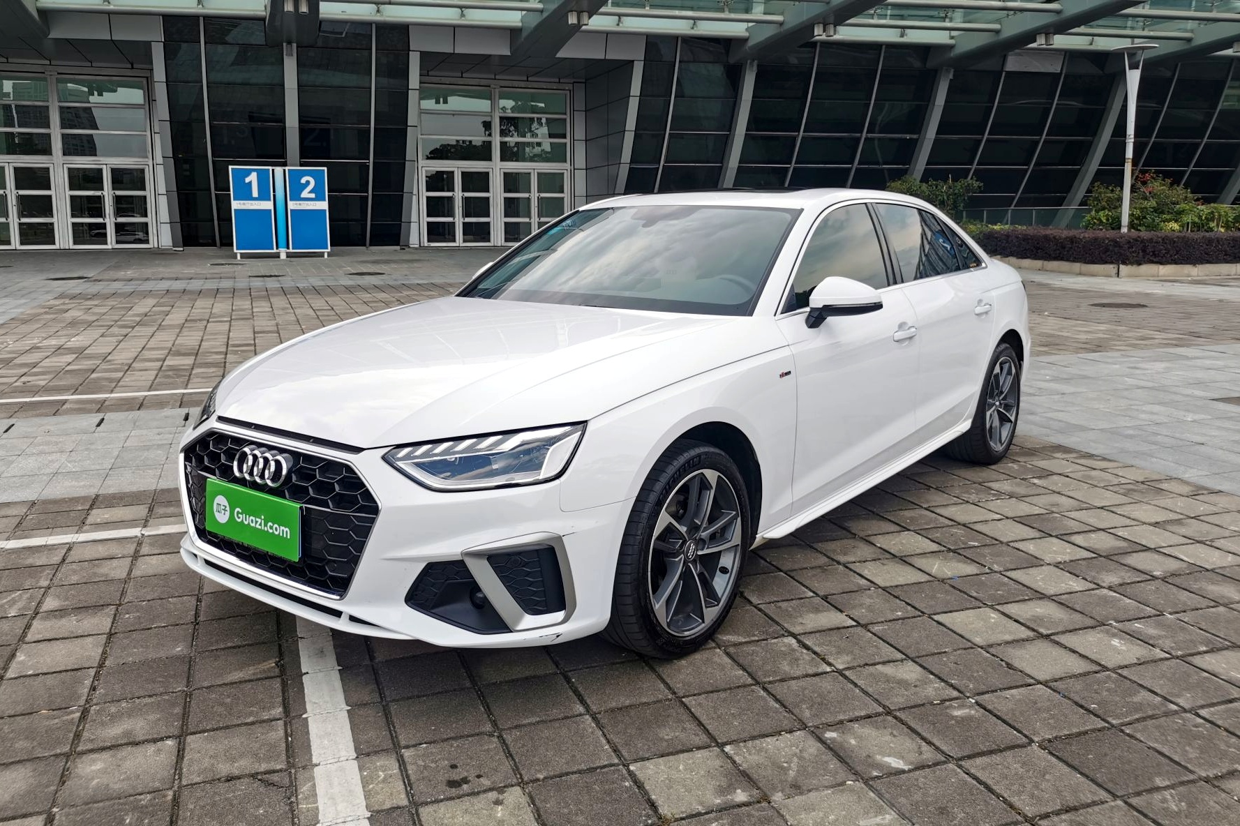 奥迪a4l 2020款 40 tfsi 时尚动感型