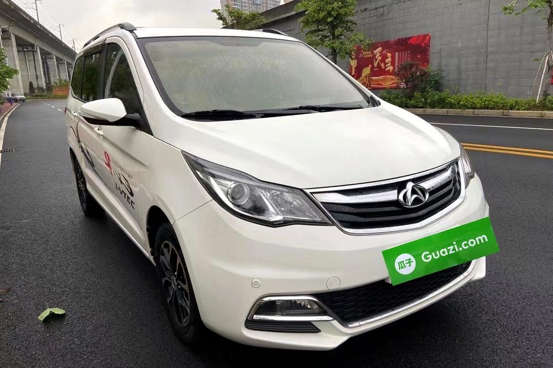 长安商用 欧尚 2016款 1.5l 手动豪华型7座