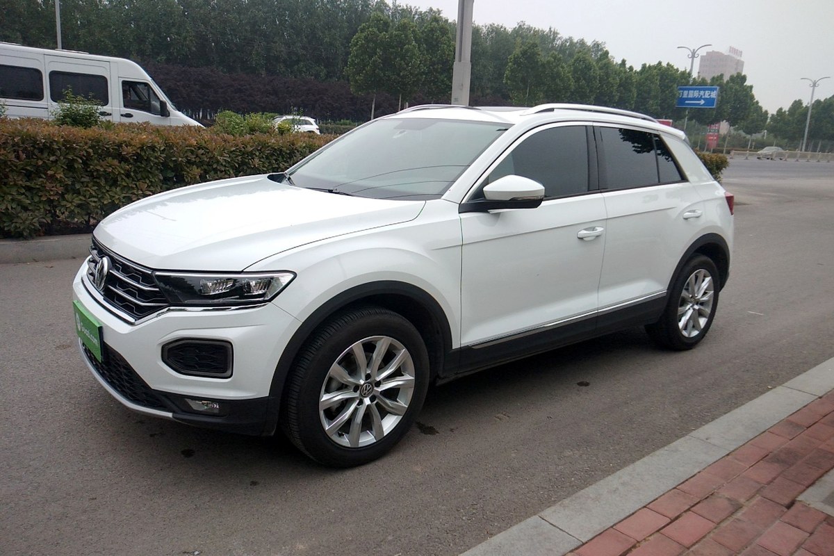 一汽大众探歌2020款,一汽大众速腾2020款 大众t-roc探歌 2020款 230tsi dsg两驱进取型