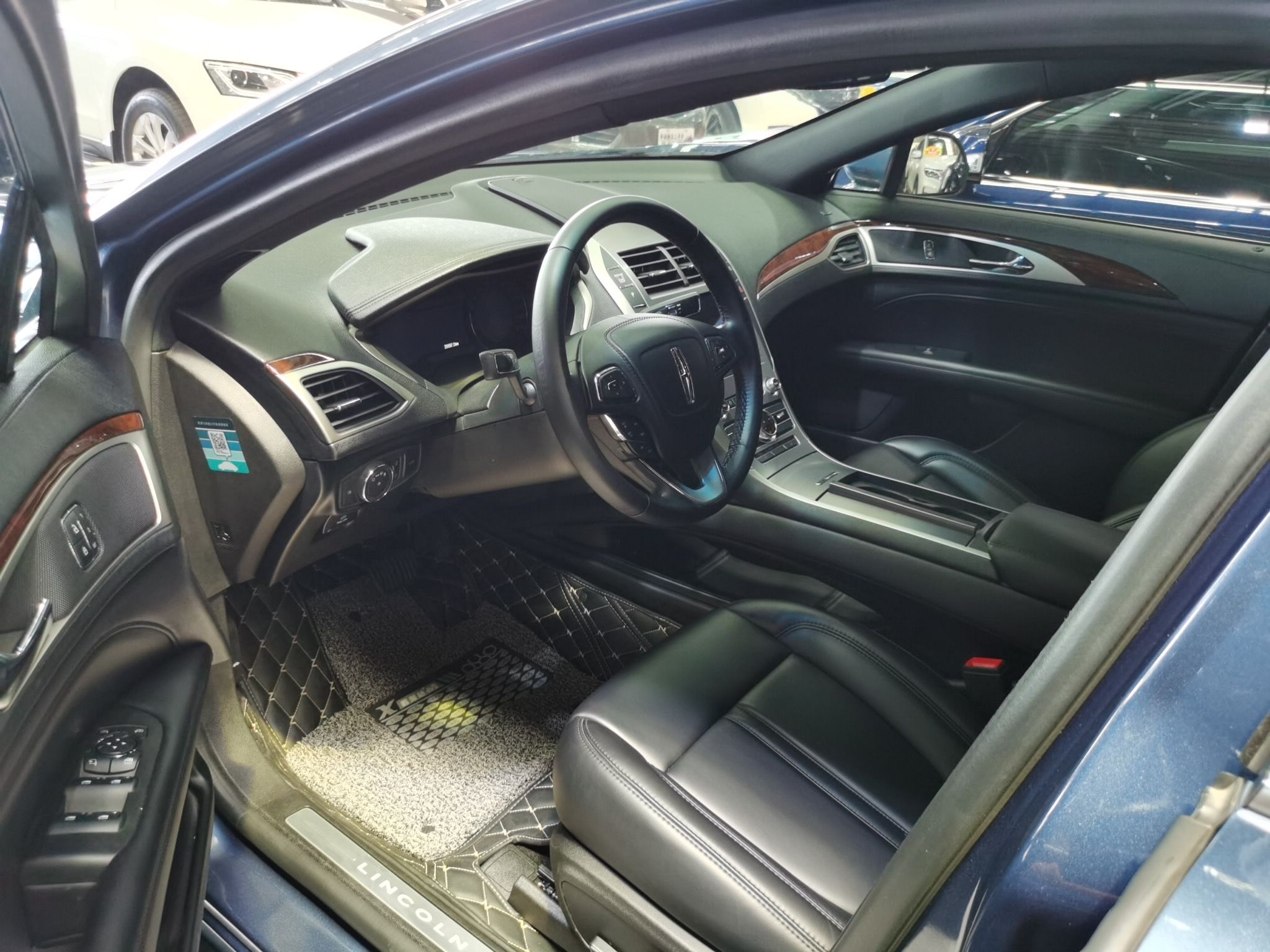 林肯mkz 2019款 2.0t 尊享版 国vi