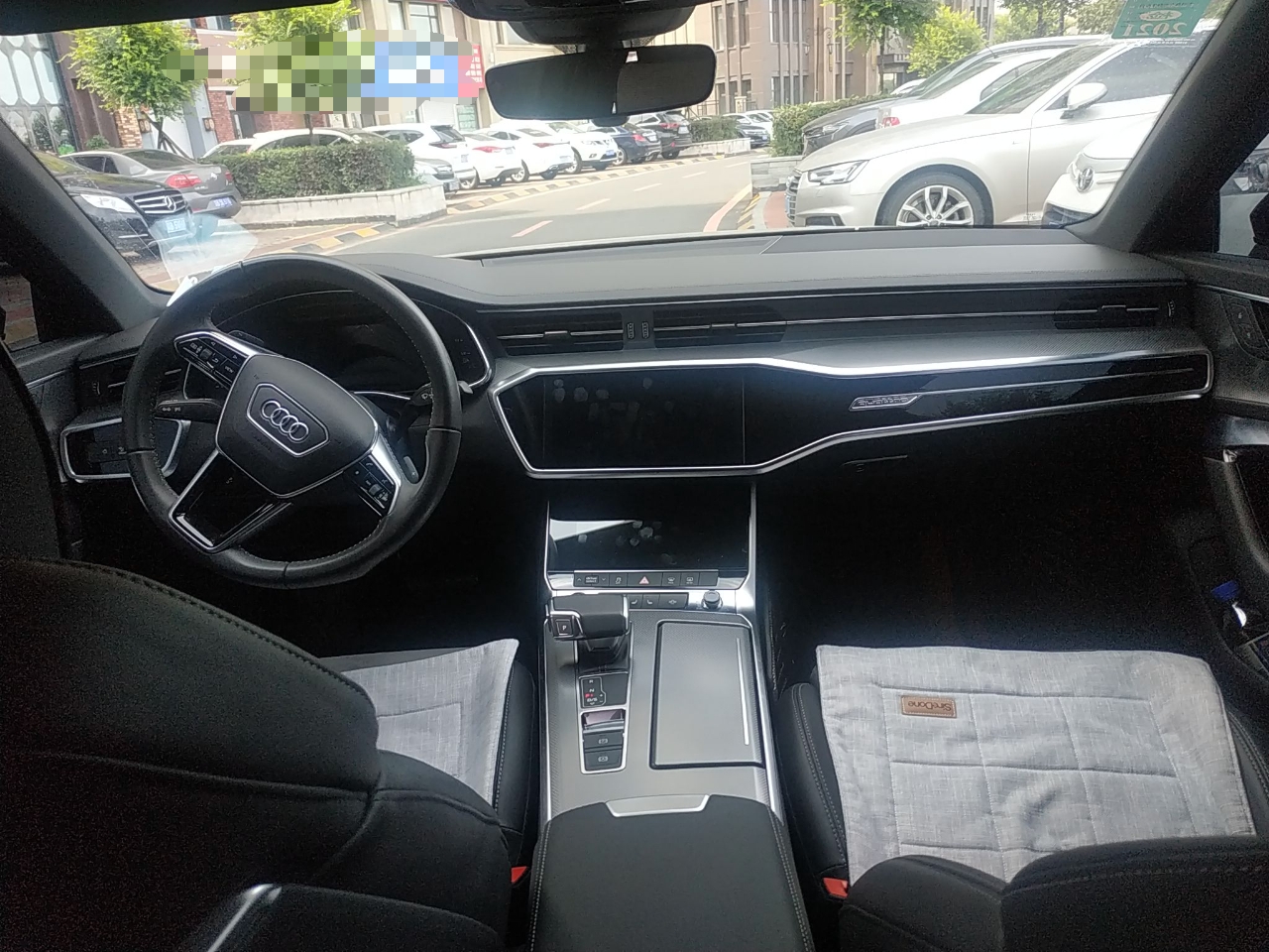 奥迪a6l45tfsi2019款20t自动臻选动感型国Ⅵ