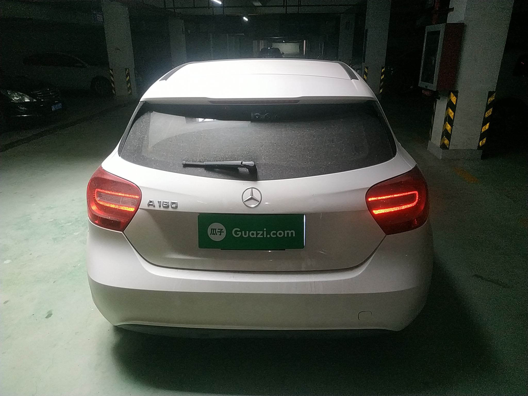 奔驰a级 a180[进口 2015款 1.6t 自动 汽油 标准型