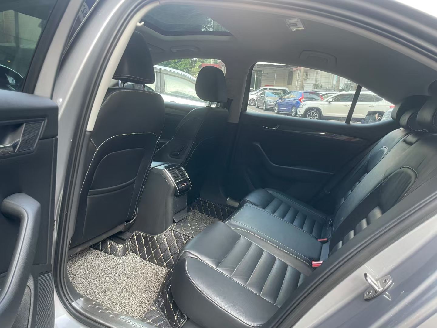 斯柯达 速派 2016款 TSI330 DSG智行版中控内饰7003