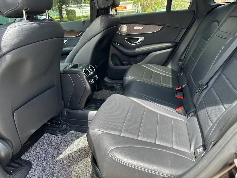 奔驰GLC 2020款 改款 GLC 300 L 4MATIC 动感型中控内饰7003