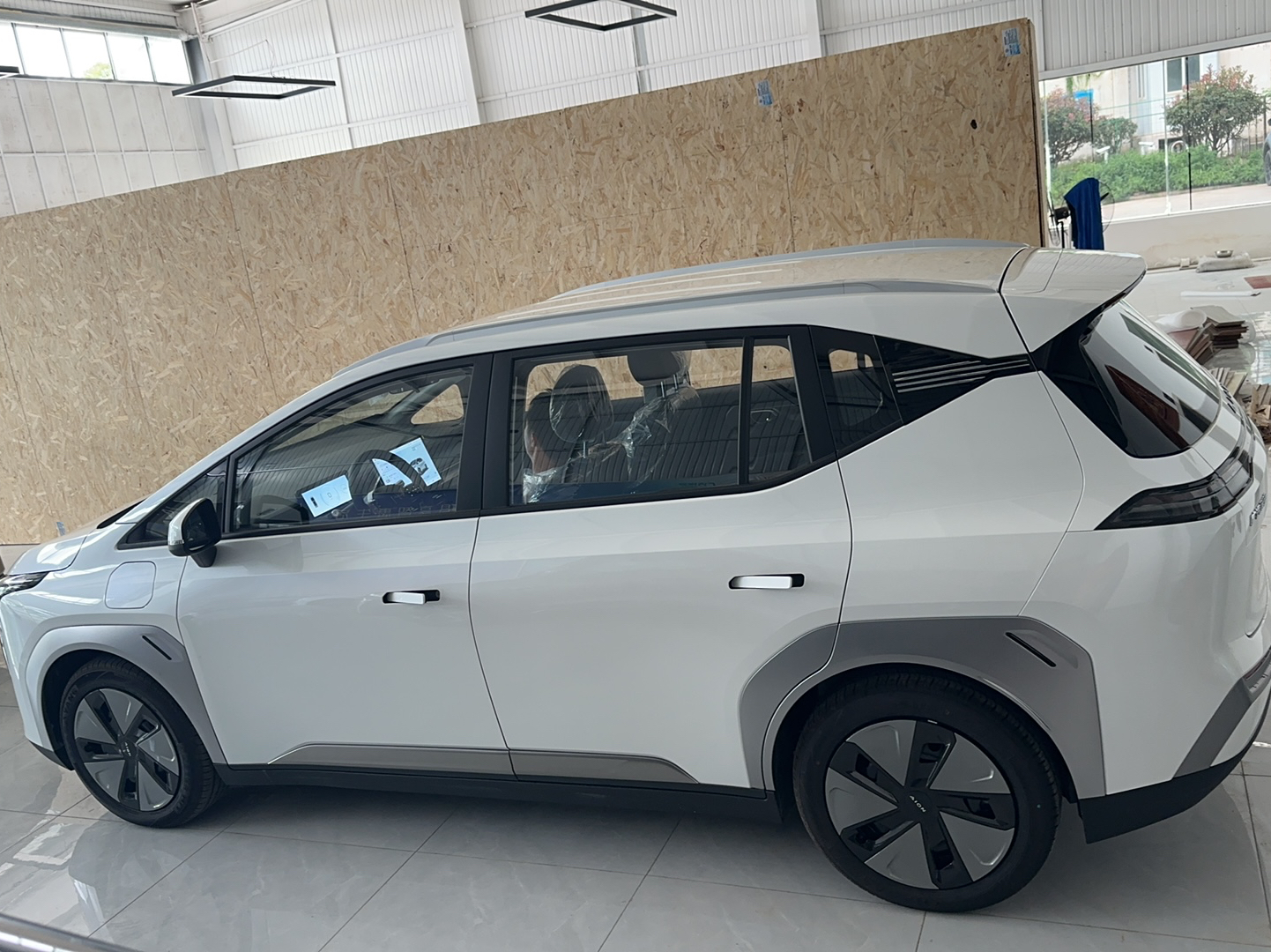 埃安 AION Y 2023款 Plus 510 乐享版车身外观6005