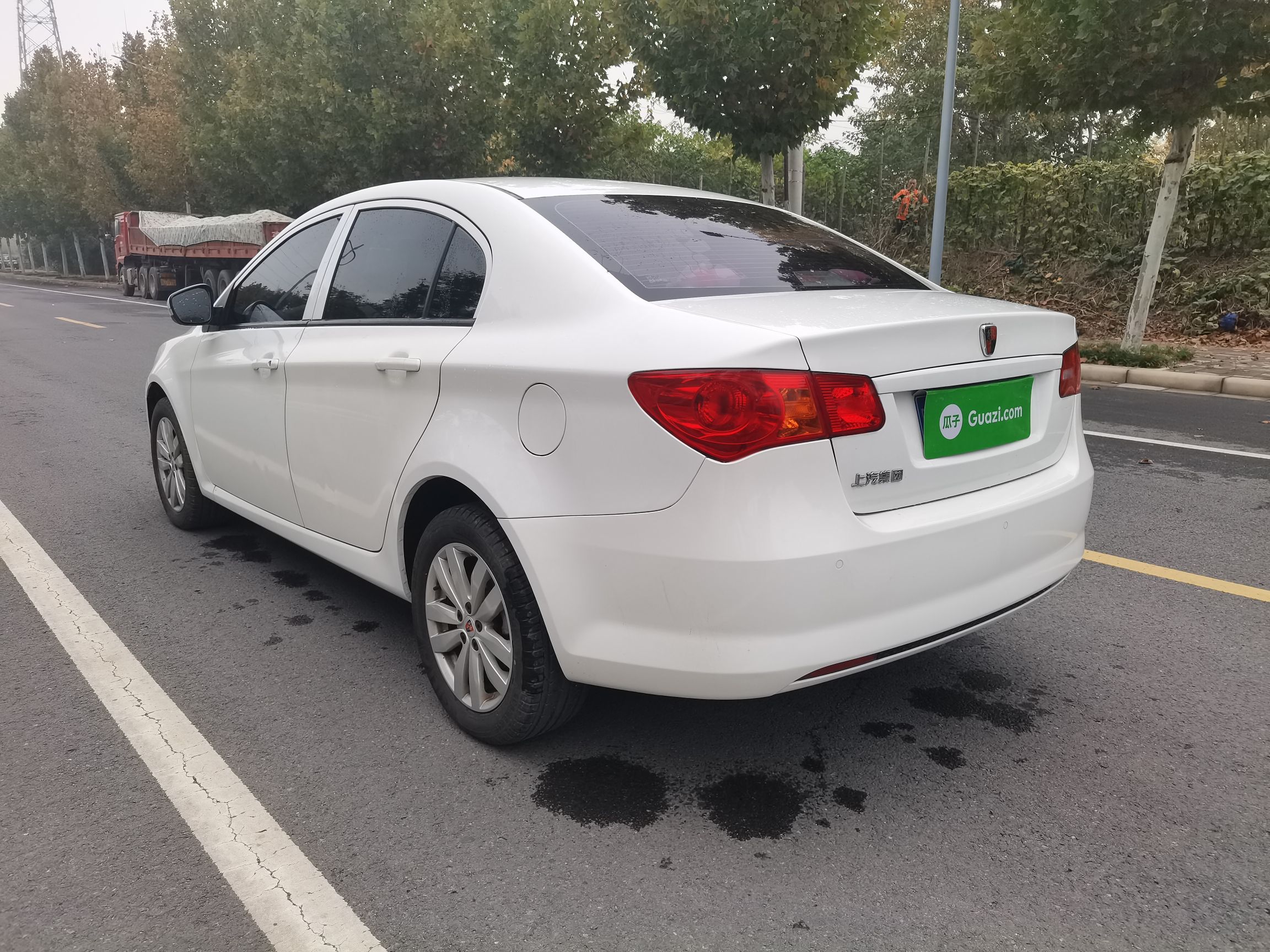 荣威350 2015款 1.5L 自动豪华天窗版车身外观6008