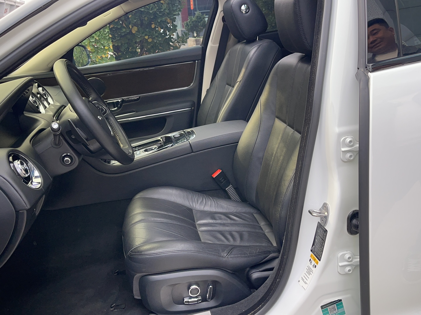 捷豹XJ 2018款 XJL 3.0 SC 两驱典雅商务版局部细节19