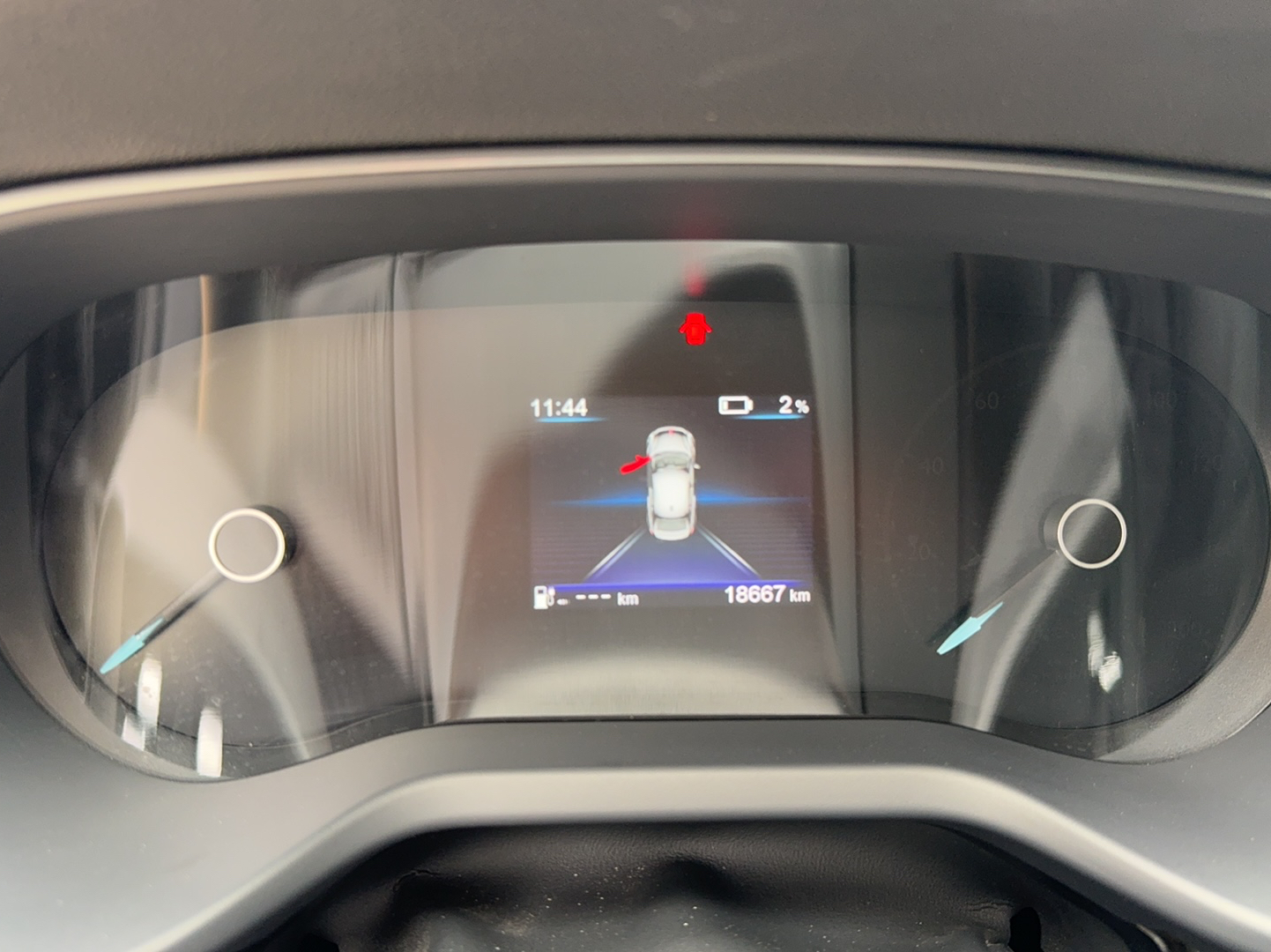 红旗E-QM5 2021款 充电 旗悦版中控内饰15