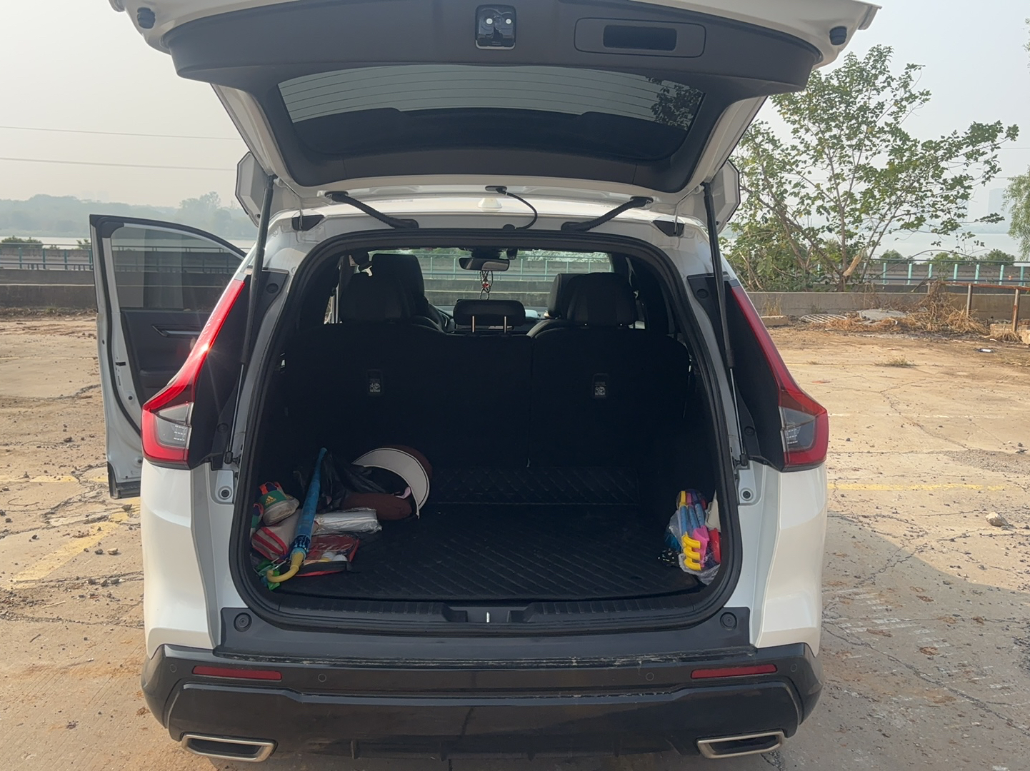 Used Honda CR-V 2023 2.0L eHEV Two-Wheel Drive Smart Brilliance Edition