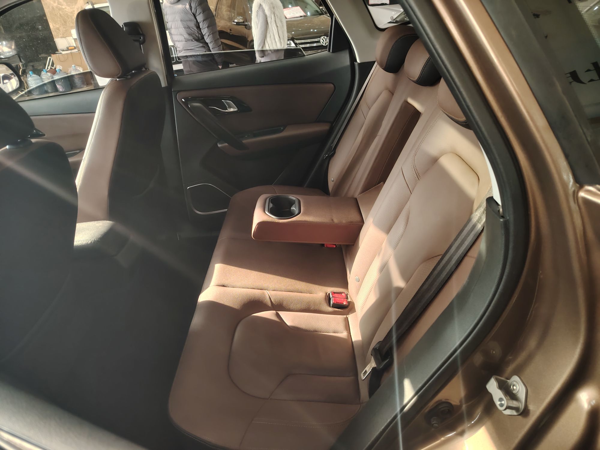 一汽 森雅R7 2016款 1.6L 手动智能型中控内饰7002