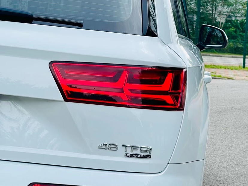 奥迪Q7 2016款 45 TFSI 技术型局部细节9007