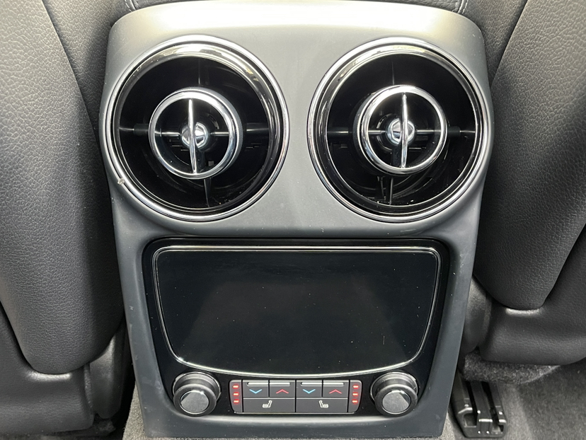 捷豹XJ 2018款 XJL 3.0 SC 两驱典雅商务版中控内饰7001