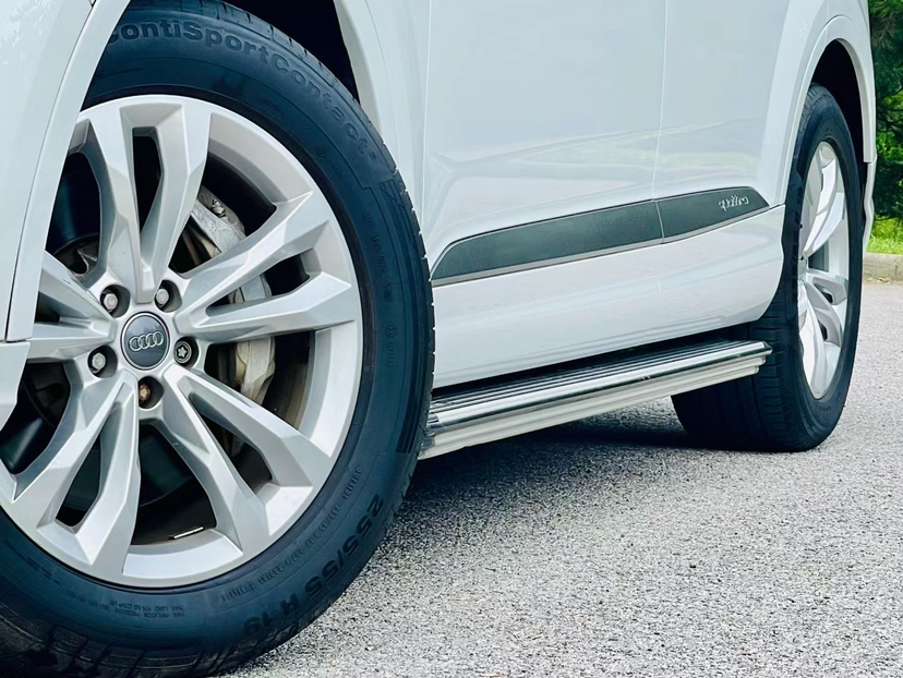 奥迪Q7 2016款 45 TFSI 技术型局部细节9008