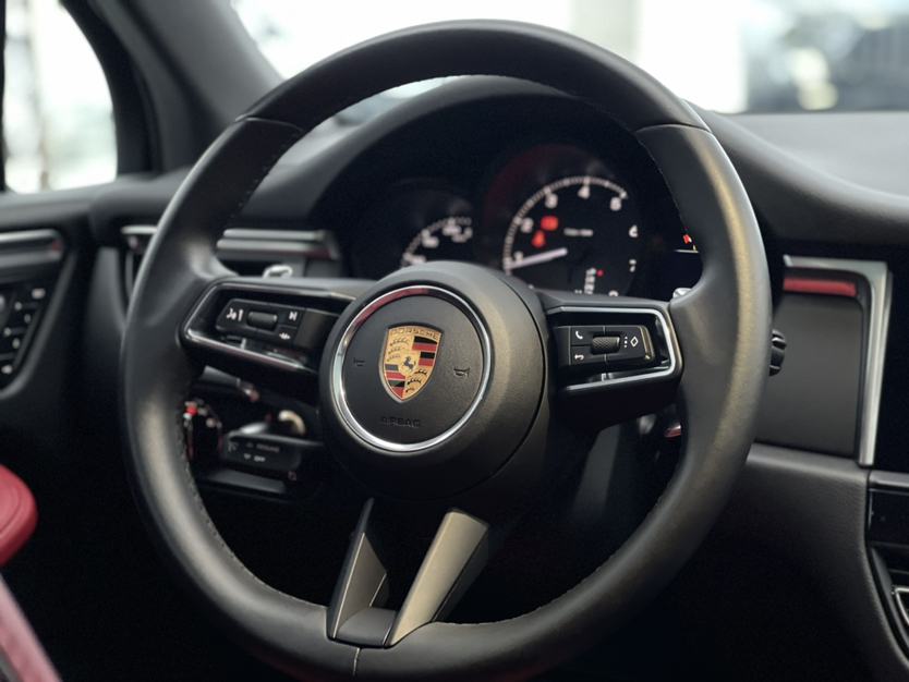 保时捷 2022款 Macan 2.0T中控内饰7002