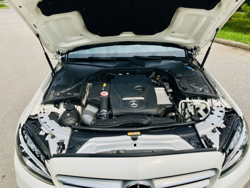 奔驰C级(进口) 2018款 C 200 旅行轿车局部细节9005