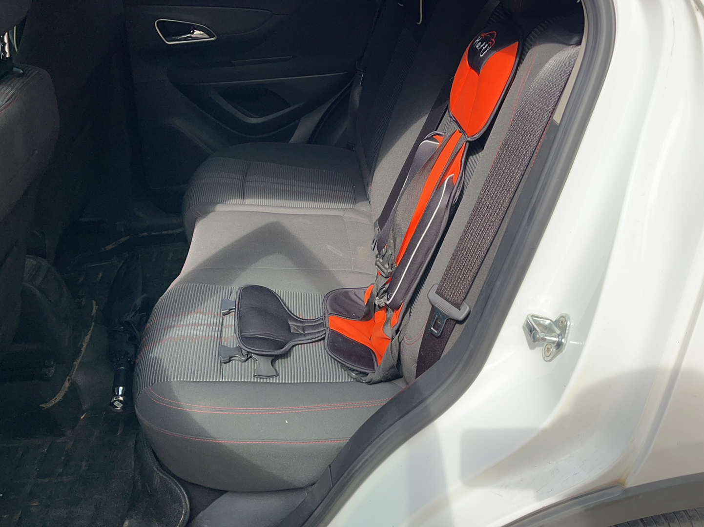 别克 昂科拉 2015款 1.4T 自动两驱都市精英型中控内饰7001