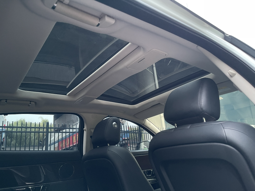 捷豹XJ 2018款 XJL 3.0 SC 两驱典雅商务版局部细节22