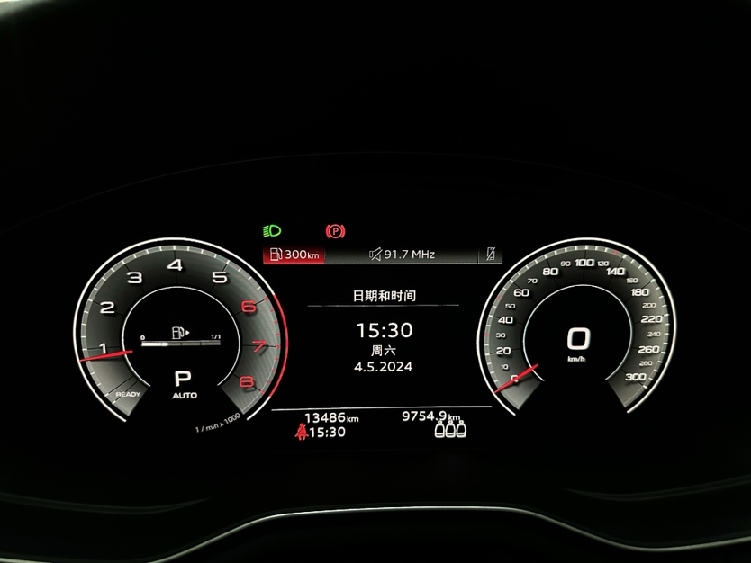 奥迪A4L 2022款 40 TFSI 时尚动感型中控内饰15