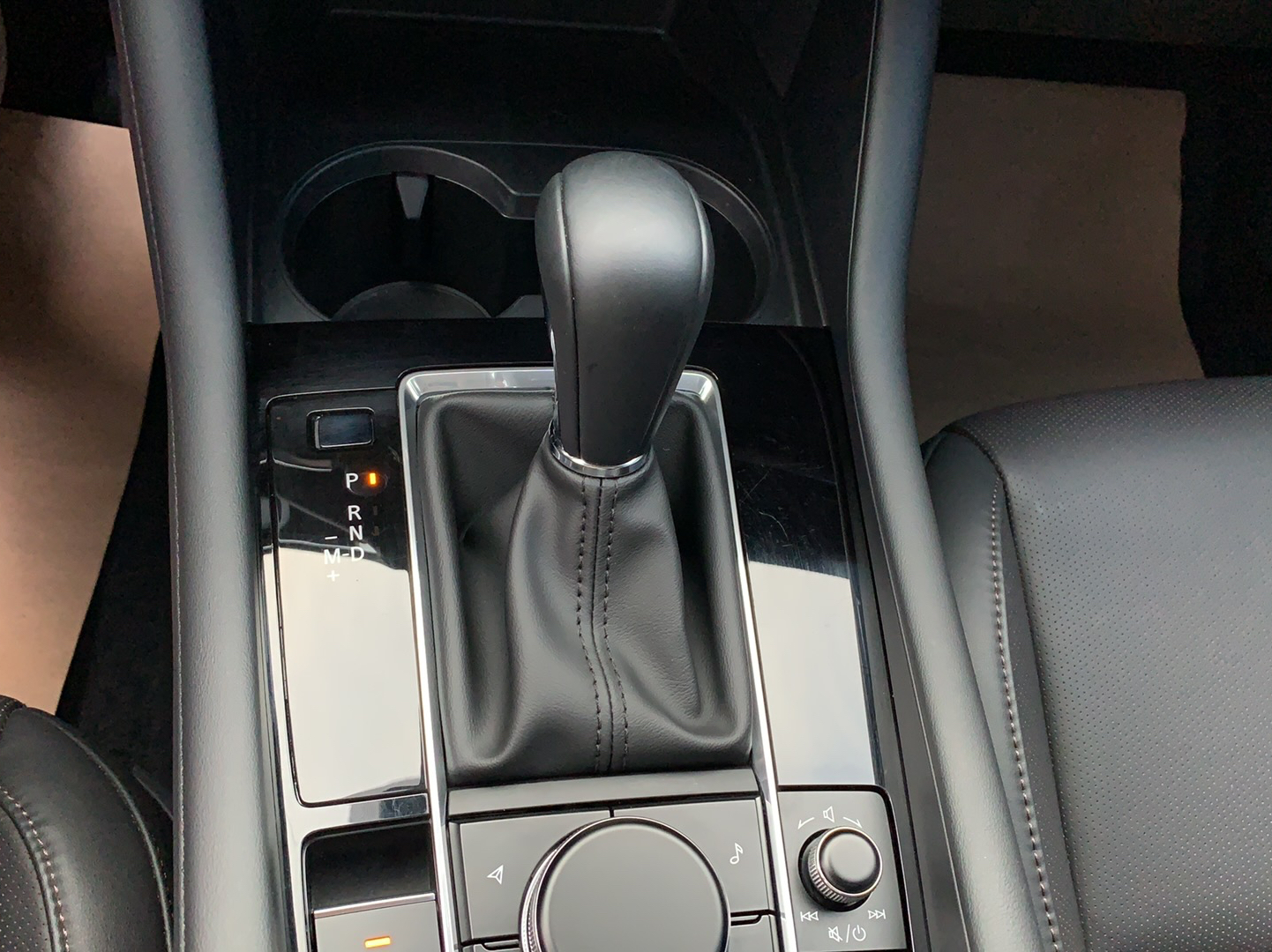 马自达 昂克赛拉 2021款 2.0L 自动质耀版