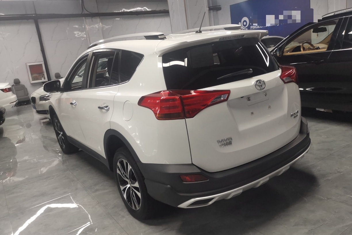 丰田 RAV4 2013款 2.5L 自动四驱豪华版