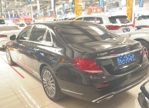 奔驰E级 2019款 改款 E 300 L 时尚型