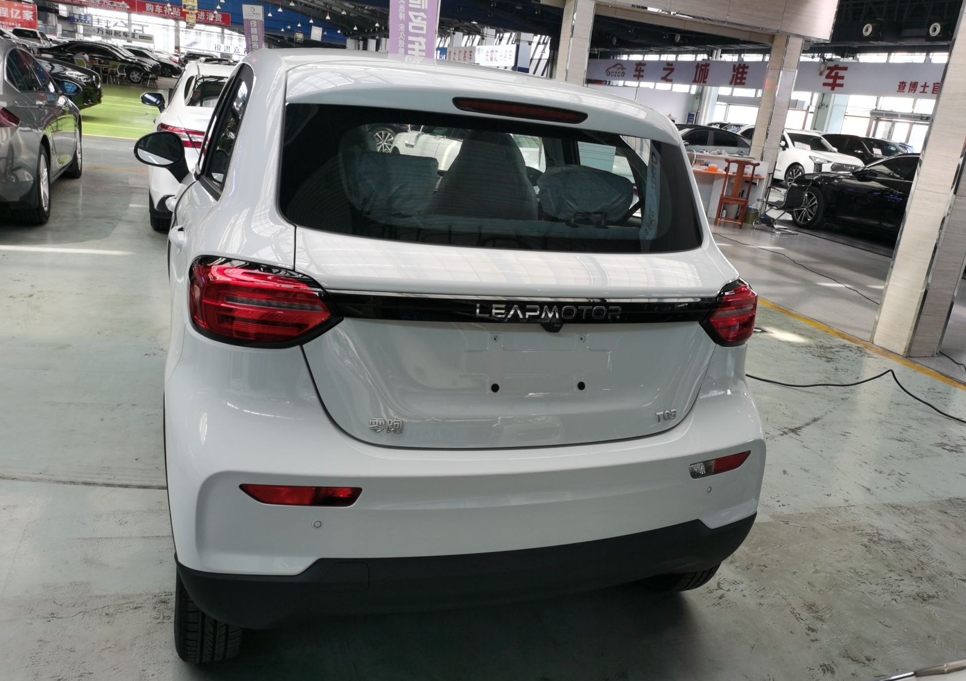 零跑汽车 零跑T03 2021款 400轻享版