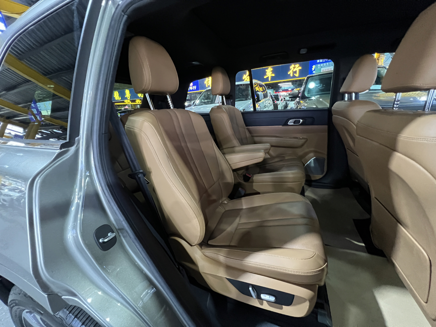 理想汽车 理想ONE 2020款 增程6座版