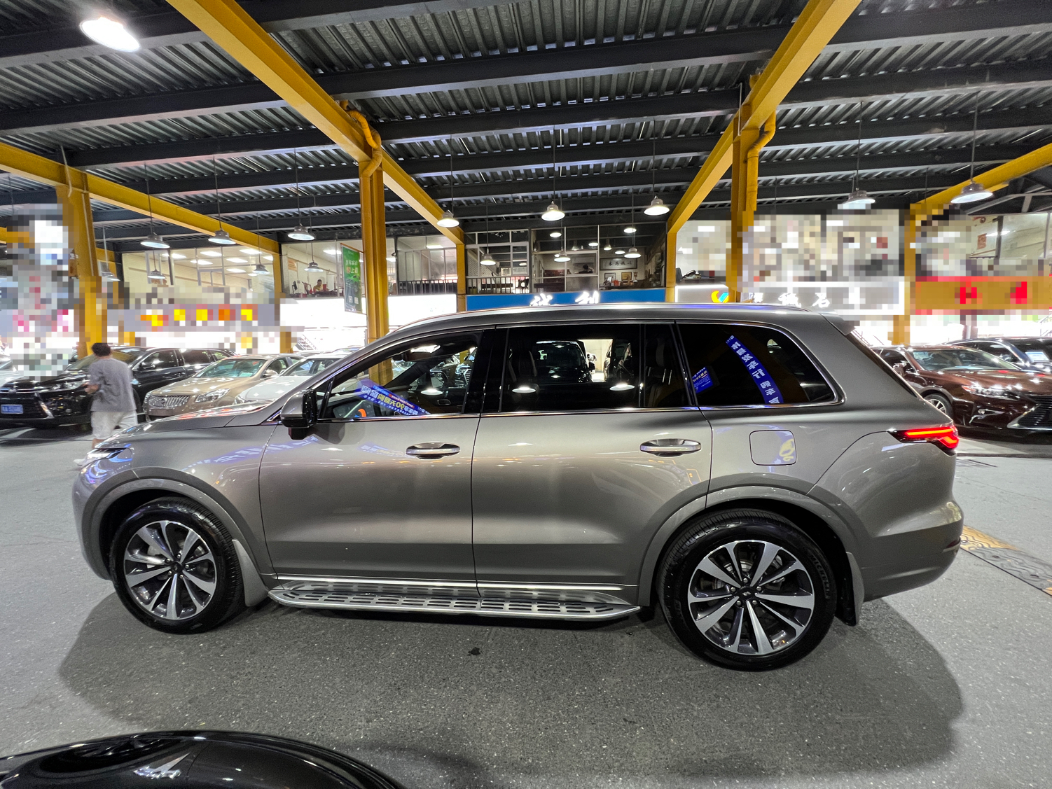 理想汽车 理想ONE 2020款 增程6座版