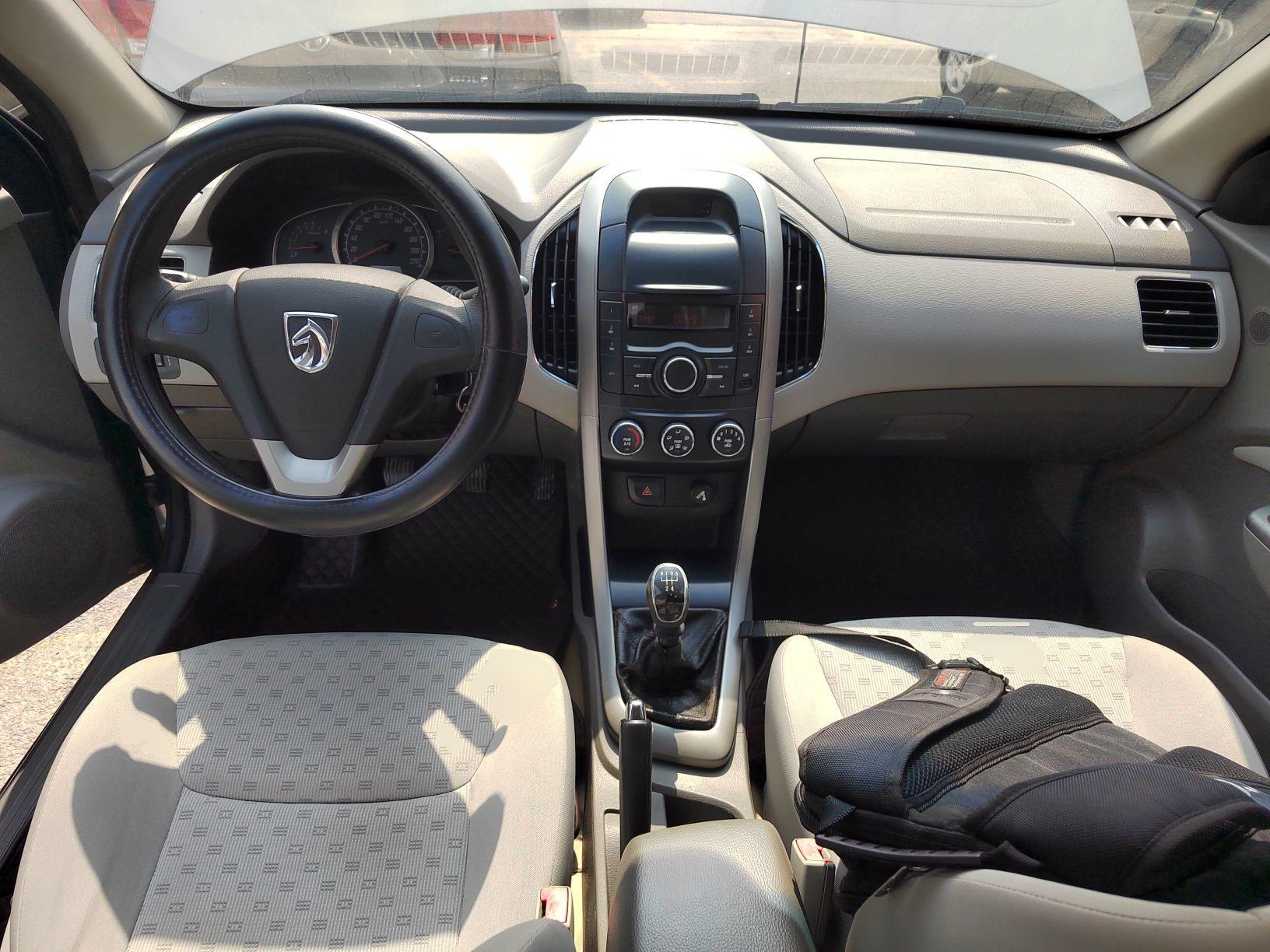 宝骏630 2011款 1.5L 手动标准型