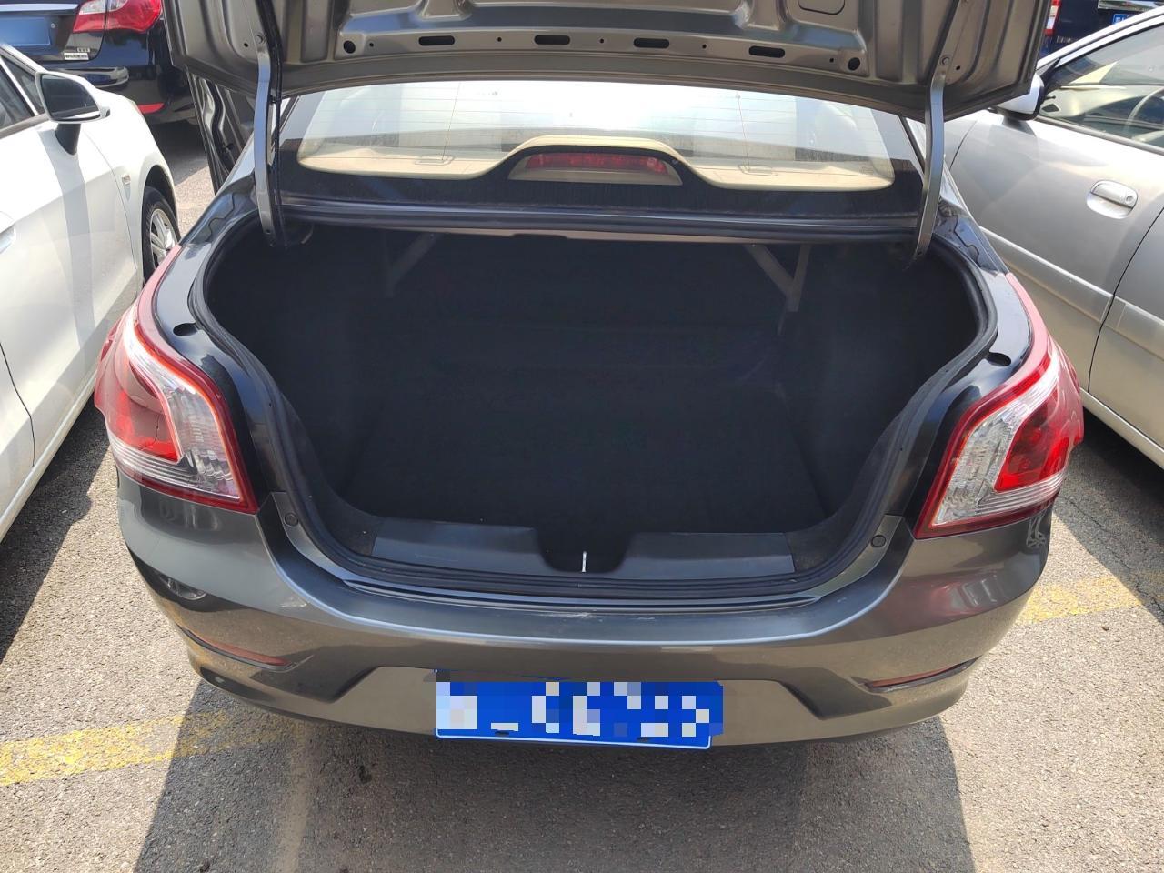 宝骏630 2011款 1.5L 手动标准型