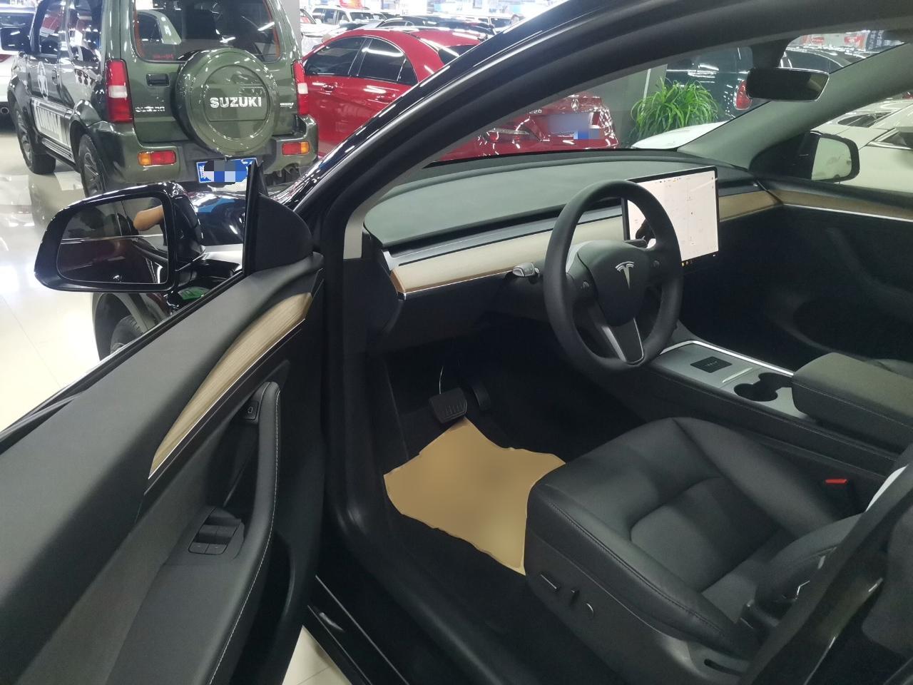 特斯拉 Model Y 2021款 标准续航后驱版