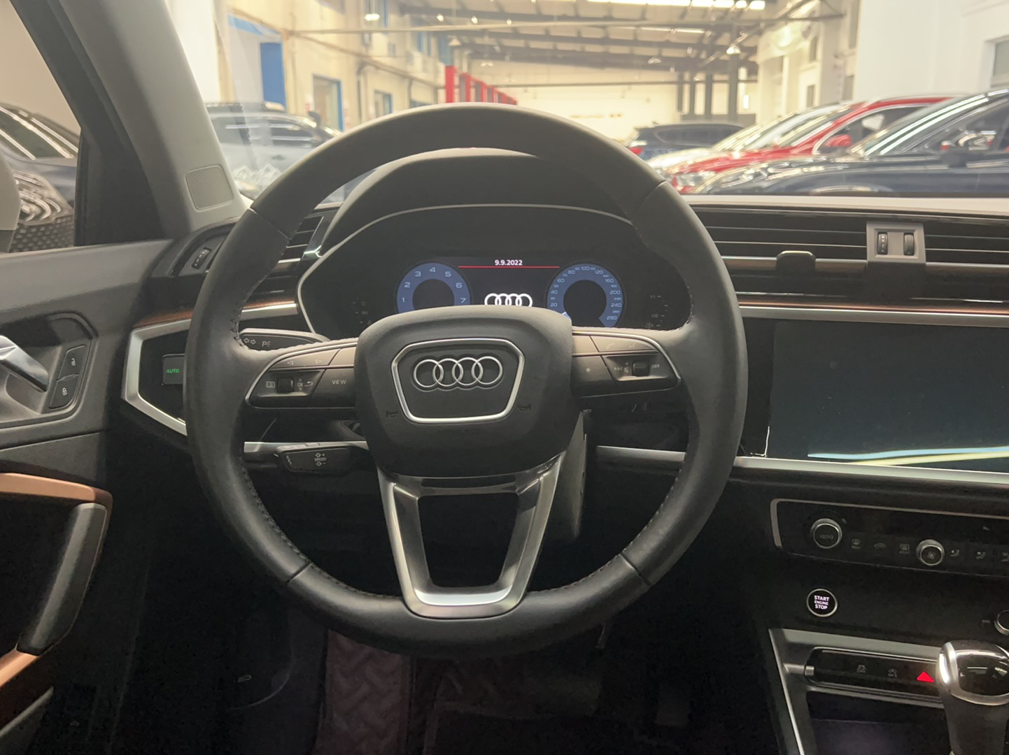 奥迪Q3 2021款 35 TFSI 时尚致雅型