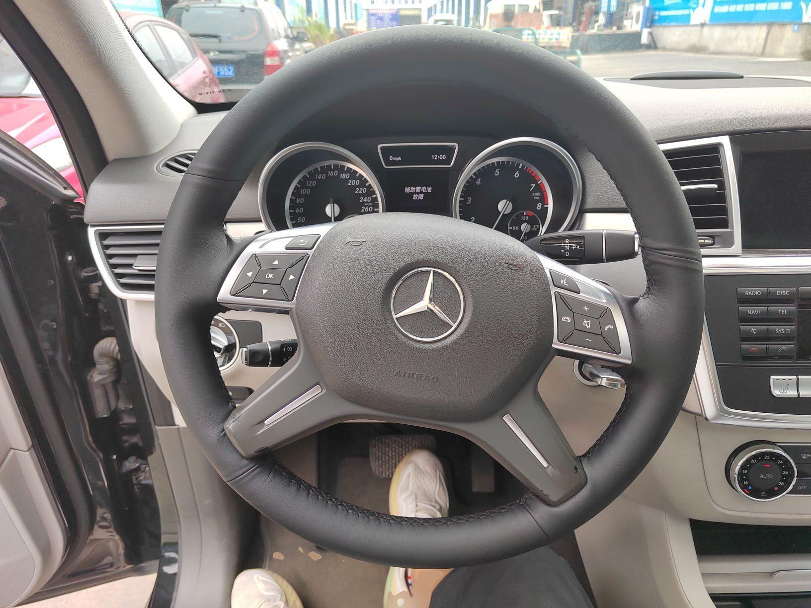 奔驰M级 2014款 ML 320 4MATIC(进口)