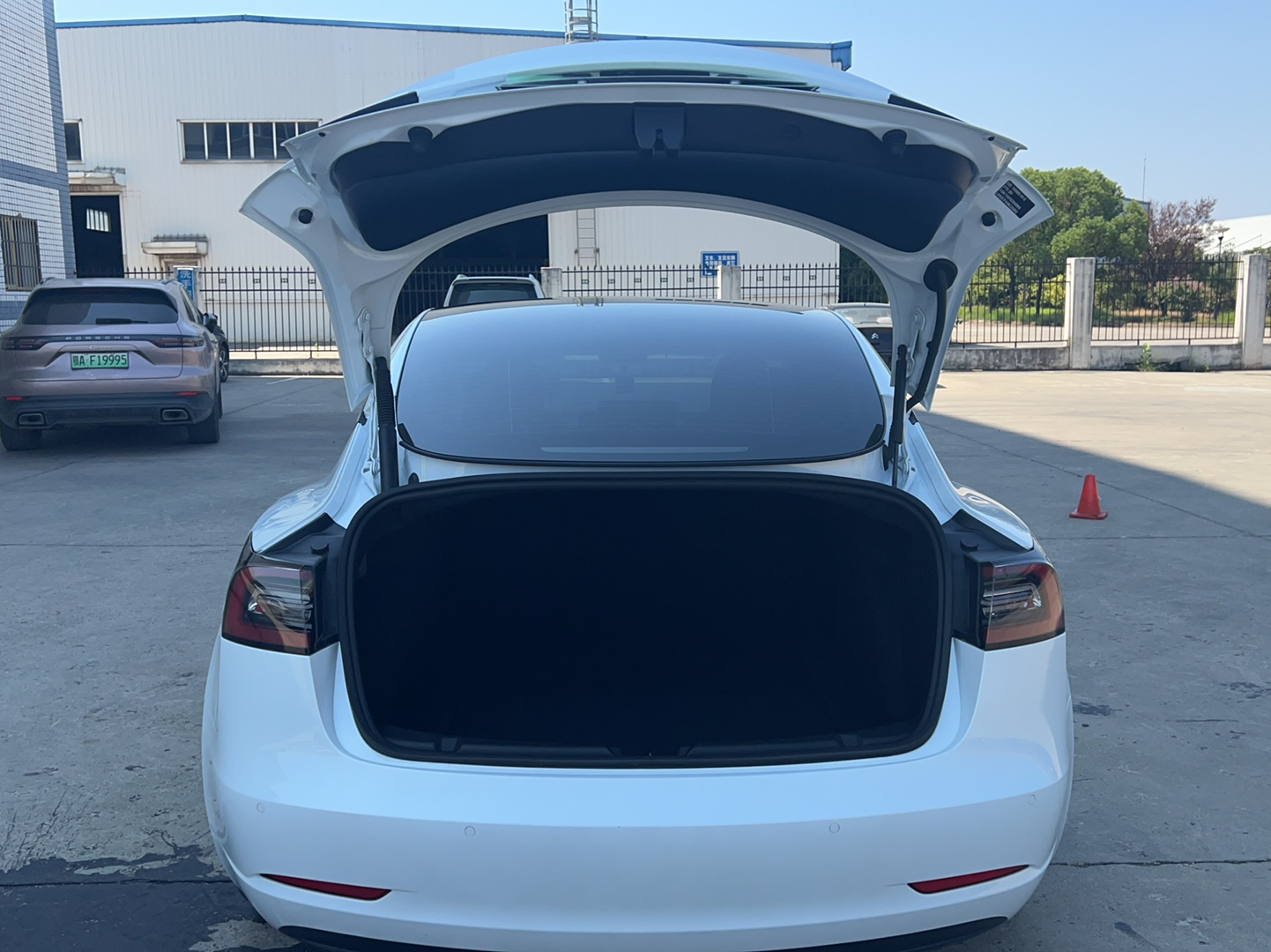 特斯拉 Model 3 2021款 改款 标准续航后驱升级版 3D1