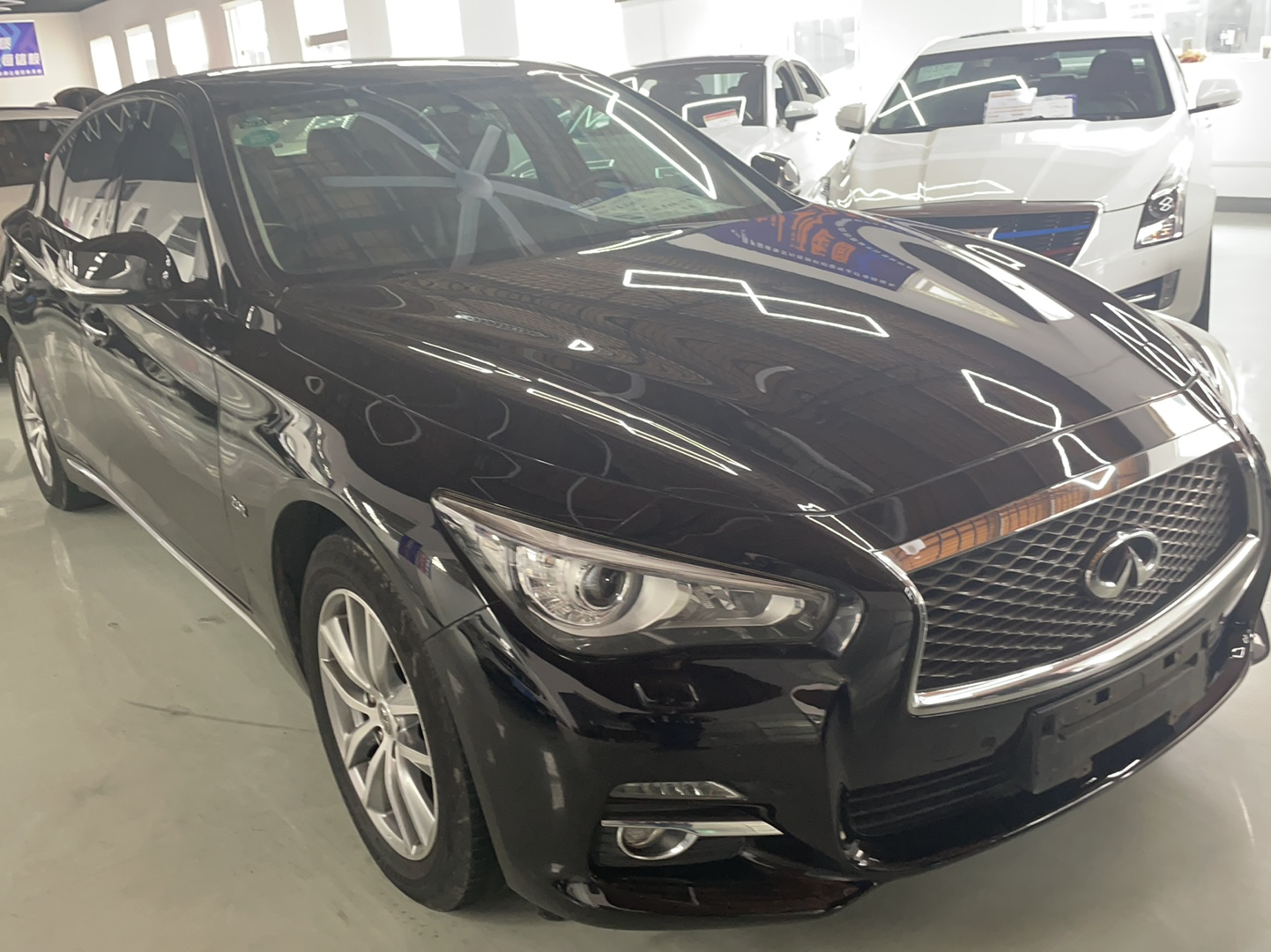 英菲尼迪Q50L 2015款 2.0T 悦享版