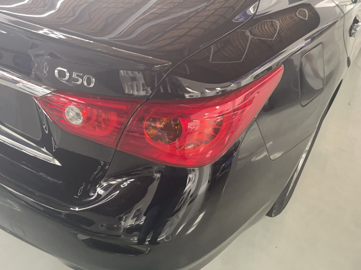 英菲尼迪Q50L 2015款 2.0T 悦享版